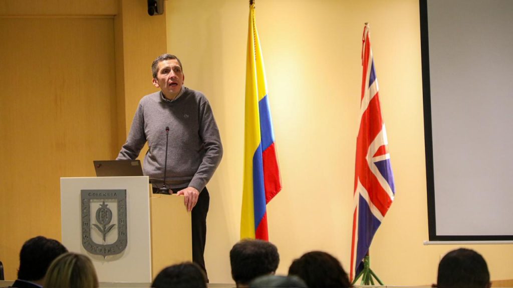 Alcalde de Chía en auditorio