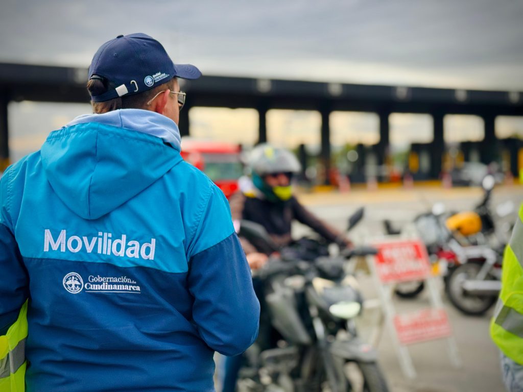 Movilidad en autopistas de Colombia puente festivo