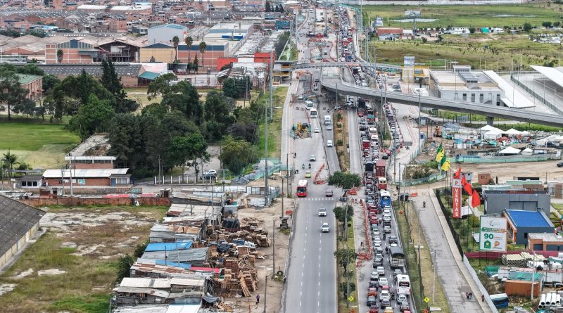 Vías de Cundinamarca colapsadas