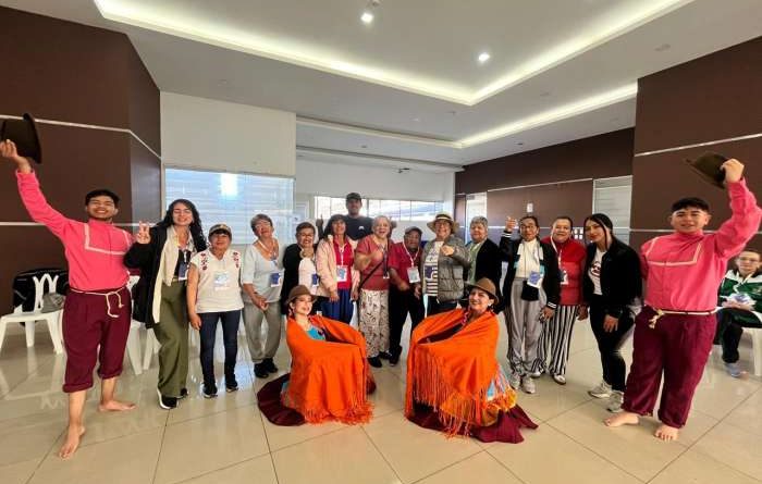 Bailarines de danza popular de Ricaurte Cundinamarca