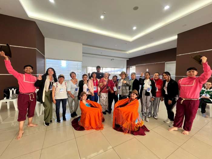 Bailarines de danza popular de Ricaurte Cundinamarca