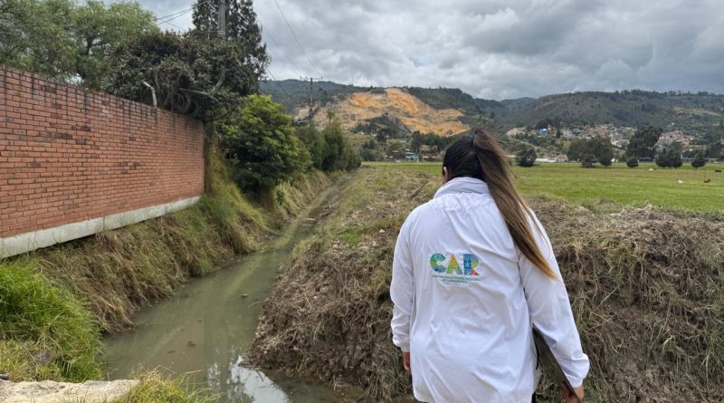 Vertiente del río de Tocancipá contaminada.