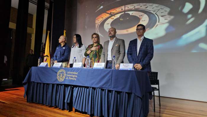 Mesa de trabajo de lideres del deporte de Colombia y México.