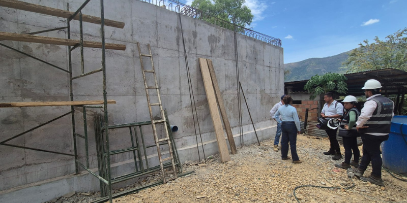 Apulo tendrá agua potable continua por primera vez con obras que avanzan al 80%