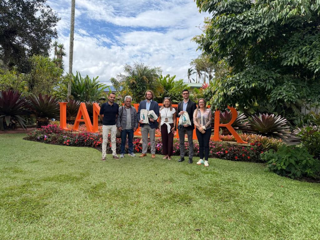 Representantes internacionales que adoptaron modelos de conservación en Cundinamarca.