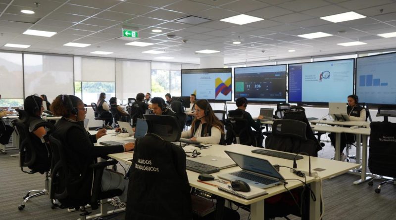 Mesa de trabajo de la Comisión Nacional Electoral.