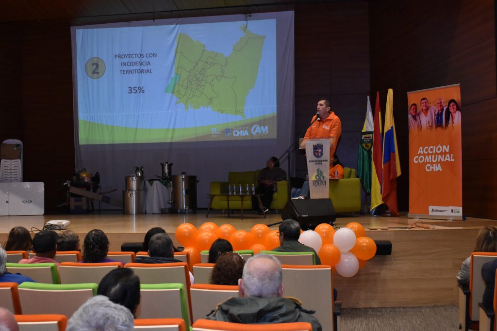 Alcalde de Chía reunido con presidentes de la JAC