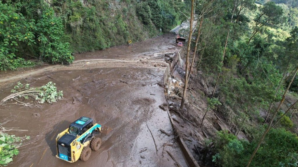 Vía de apertura controlada entre la Mesa y Mosquera Cundinamarca