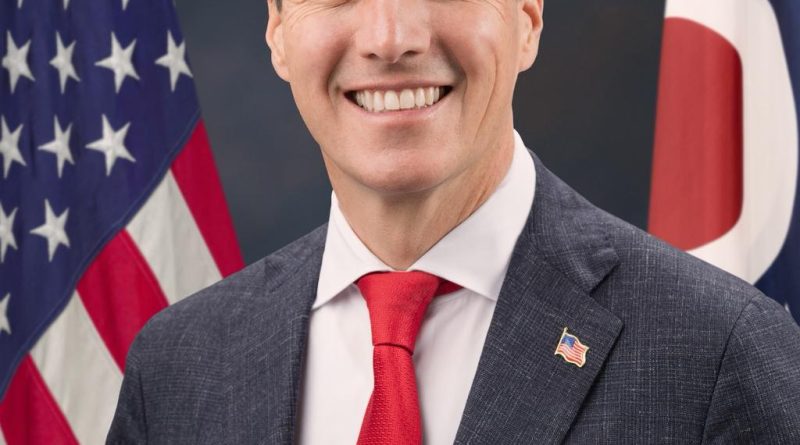 Foto de Bernie Moreno observador internacional a las elecciones presidenciales de Colombia