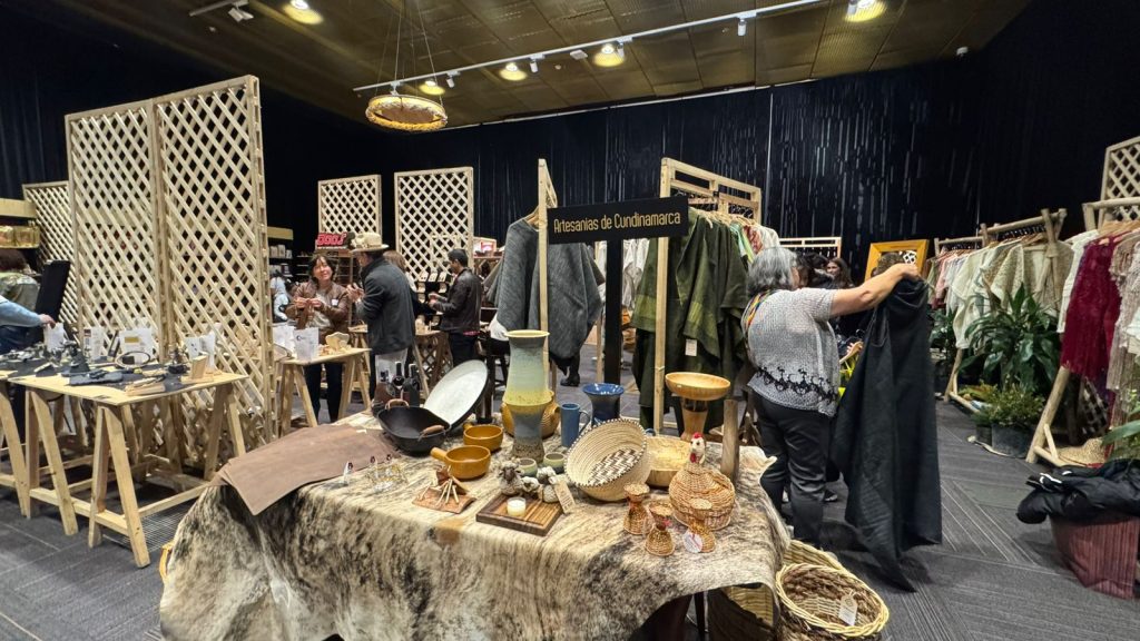 Artesanos de Cundinamarca participan en el Fashion Week