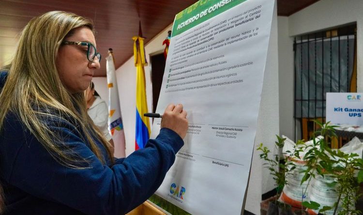 CAR en la firma de la Conservación para transformar el campo