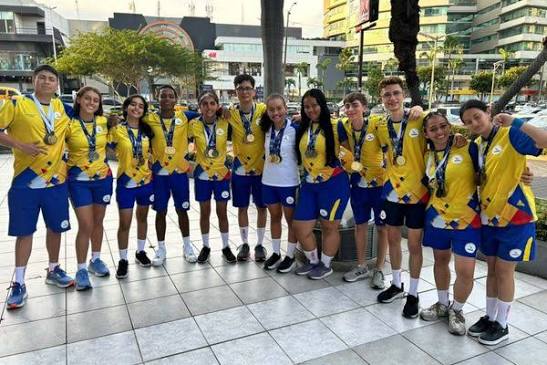 Grupo de deportistas sordos