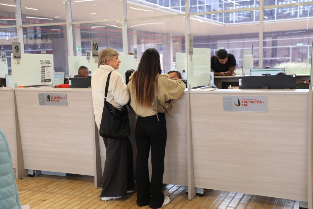 Personal en atención al usuario en Chía