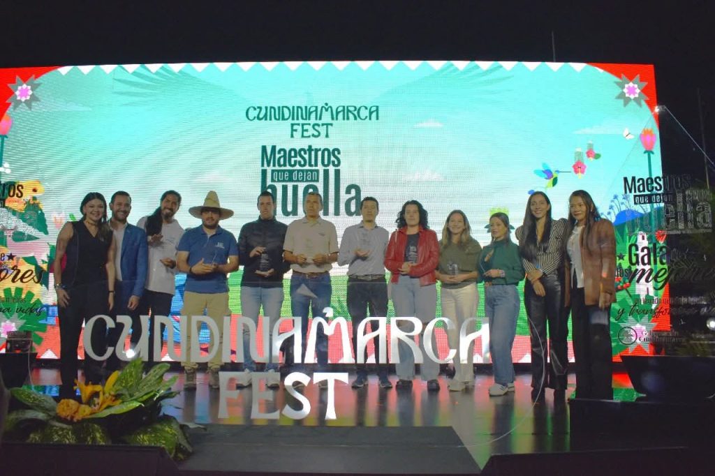 Las personas que requieran orientación o soporte durante el proceso pueden escribir al correo bienestareducacion@secundinamarca.edu.co.
