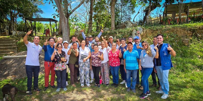 Grupo de campesinos de Guaduas.