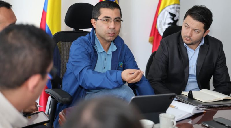 Director de la CAR en mesa de trabajo con los alcaldes de Cundinamarca