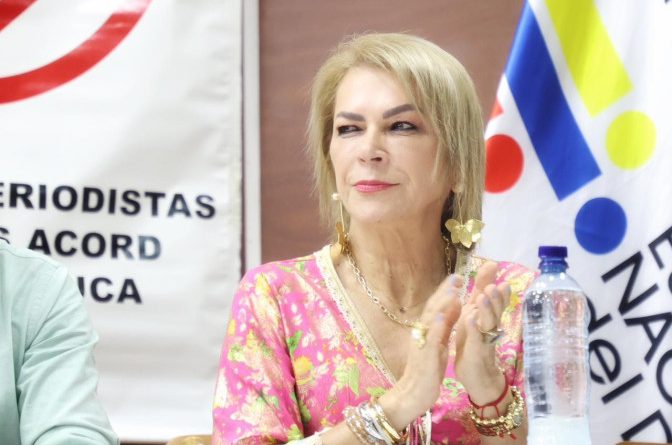 La ministra del Deporte participó en la noche de gala del Deportista del Año de Acord Valle.