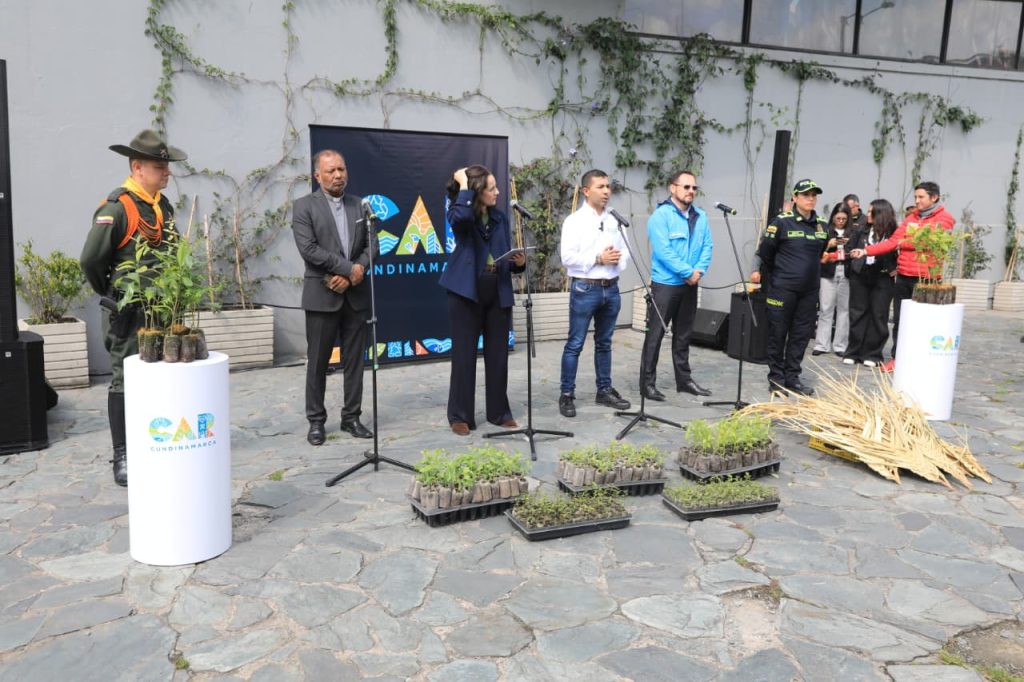 Secretaría de Ambiente de Bogotá, la Gobernación de Cundinamarca.