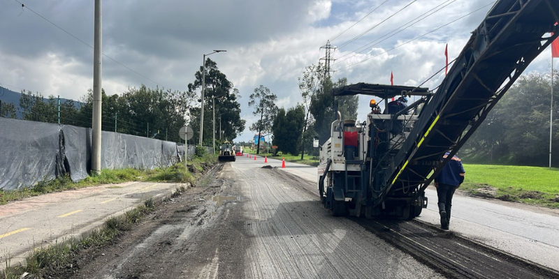 Vía en construcción de Chía y Cota
