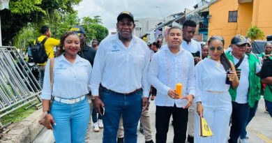 Ministerio del Deporte presente en conmemoraciones a víctimas del conflicto armado Directivas del deporte en Colombia recorriendo las calles de Córdoba.