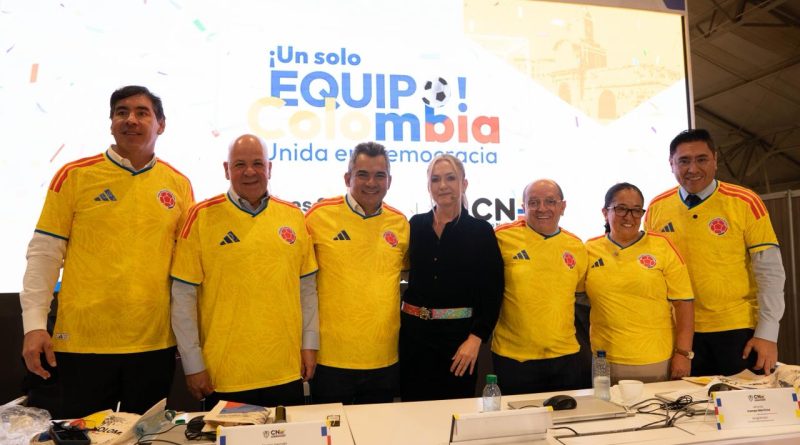 Equipo de fútbol en la CNE