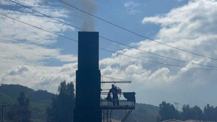 Contaminación en el aire por industruas en Mochuelo Bogotá