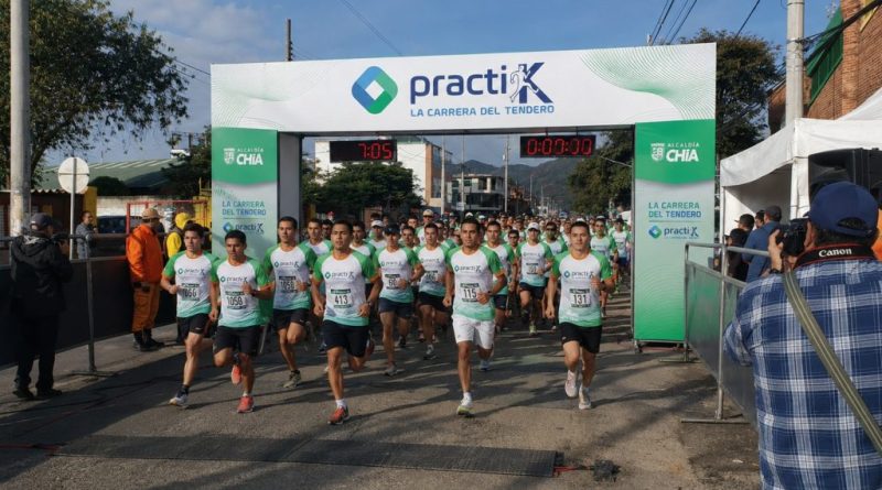Altétas saliendo del pñunto de encuentro para correr
