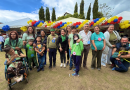Chía integra la Fundación Creinser con familias del programa de discapacidad Grupo de niños y participantes en la semana de la discapacidad en Chía