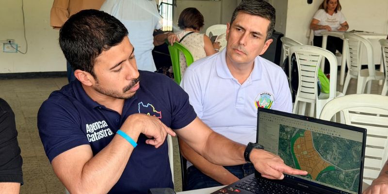 coordinación con las administraciones municipales para mejorar la atención y la gestión catastral en el territorio.