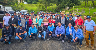Junín avanza en la formalización de la propiedad rural para ampliar las oportunidades del campesinado Grupo de la Gobernación y la alcaldía de Junín