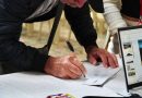 La Calera se prepara para El Niño: CAR lidera restauración ambiental para proteger el agua Gente firmando documento