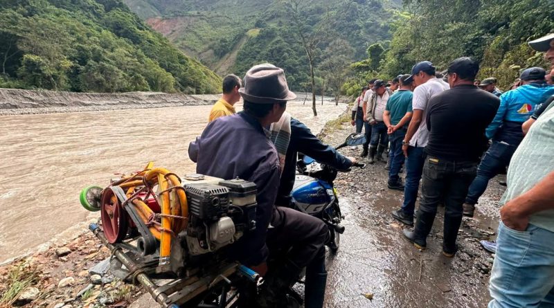 Puentes y trochas por las que salen las personas en Cundinamarca