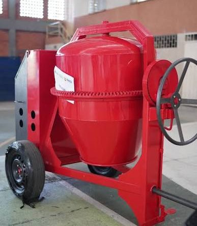 Maquinaria para pintar fachadas entregada por la Gibernación de Cundinamarca