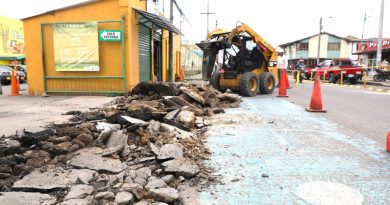 Chía en obras: Así avanzó el mantenimiento vial durante agosto Reparcheo en frío, corte de área afectada, demolición, cargue y retiro de área afectada, imprimación, nivelación y compactación.
