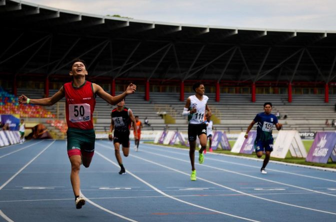 Atletas de Colombia en campeonato Nacional