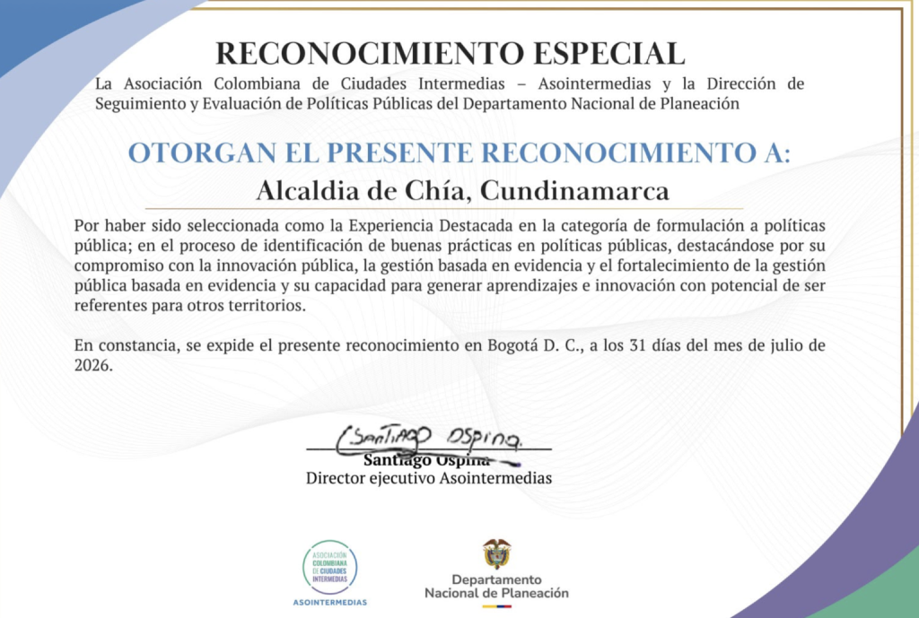 Imagen del DNP felicitando a los funcionarios de Chía