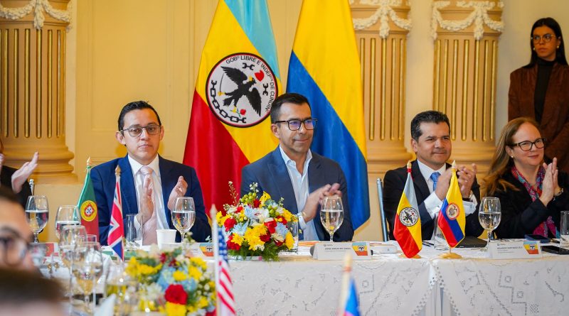 “Abrimos el diálogo internacional con 17 embajadas para que las mejores empresas participen en el RegioTram del Norte”: gobernador Jorge Rey Mesa de trabajo de RegioTram de Occidente