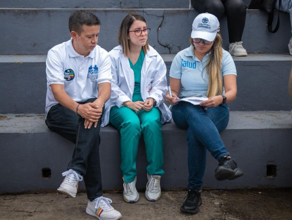 Médicos que apoyan comunidade sde Cundinamarca