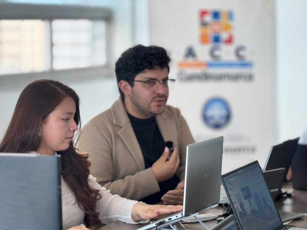 Equipo de Catastro del IGAG y la Gobernación de Cundinamarca