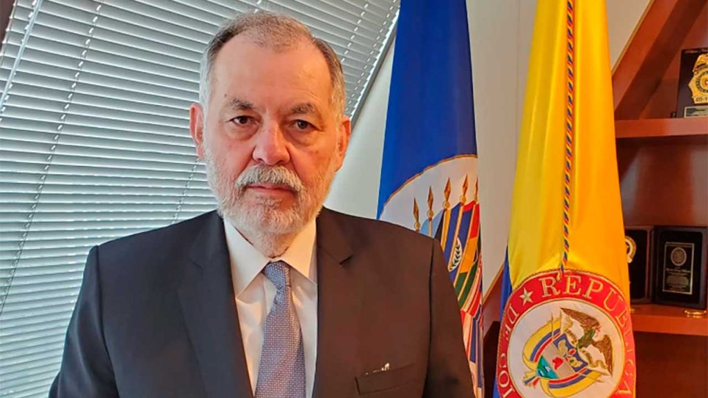 Alejandro Ordoñez nuevo Ministro de Hacienda