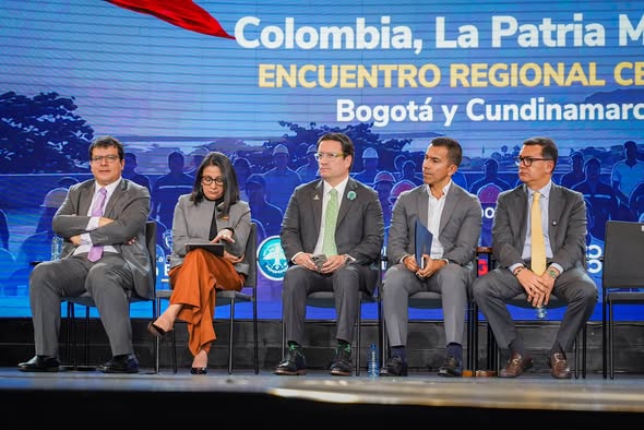 Gobernador de Cundinamarca hizo presencia en la sexta mesa regional del Plan Nacional de Desarrollo 2026-2030 para presentar las prioridades estratégicas del departamento Imagen de lideres de Cundinamarca