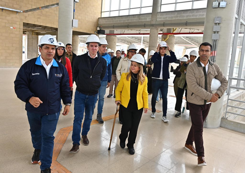 Elsa Nogera y Gobernador de Cundinamarca